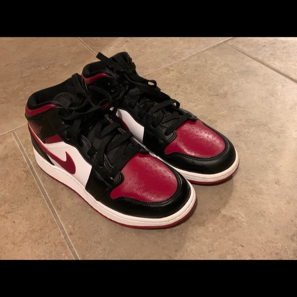 LIKE NEW Retro 1/Air Jordan mids. Nike/Jordan’s - Picture 3 of 6